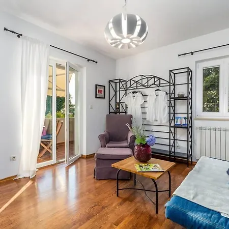 Lidija Holiday home *