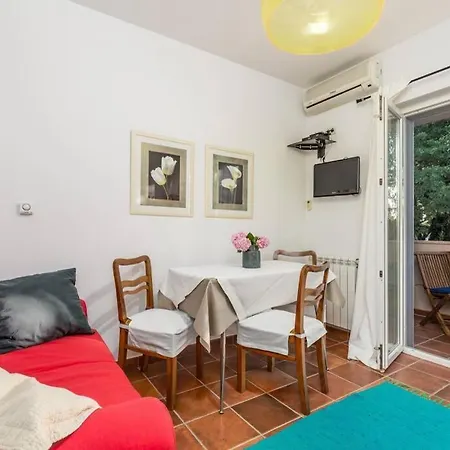 Holiday home Lidija *