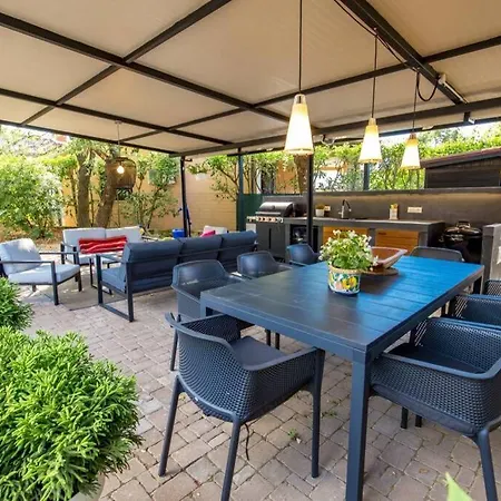 Holiday home Lidija